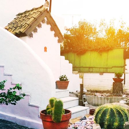 Marco Polo'S Mooring Cozy Navy House Apartman Anáviszosz Kültér fotó