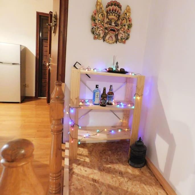 Marco Polo'S Mooring Cozy Navy House Apartman Anáviszosz Kültér fotó